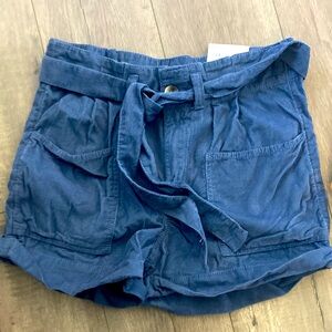 Kohl's blue corduroy high-rise mom shorts with Tie Waist NWT